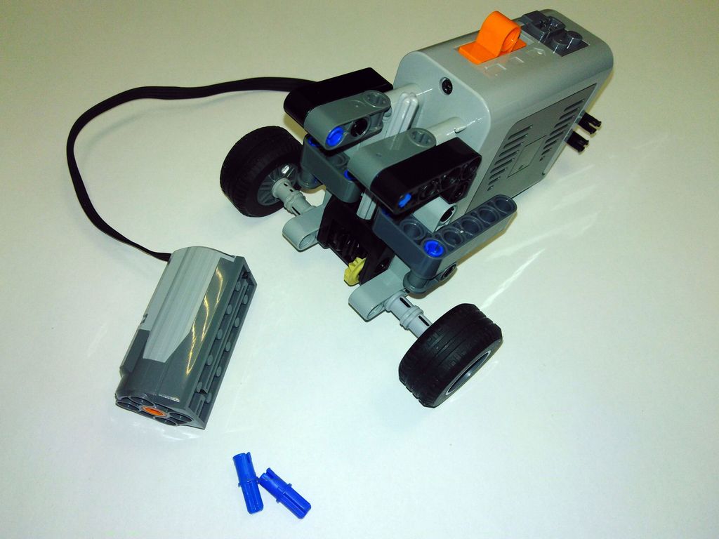 Lego technic - Simple RC car - 20