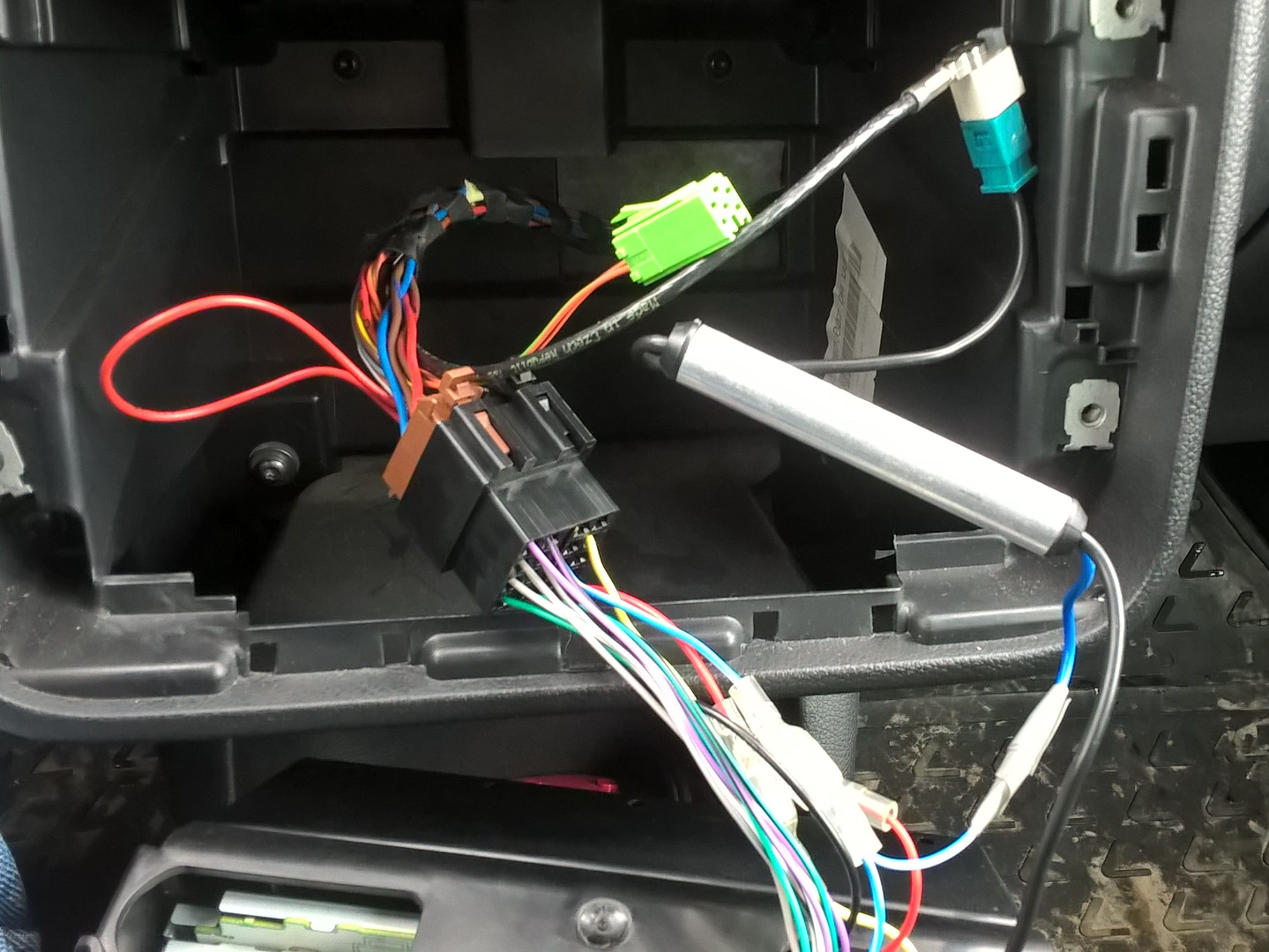 Skoda Roomster - Radio installation - 05